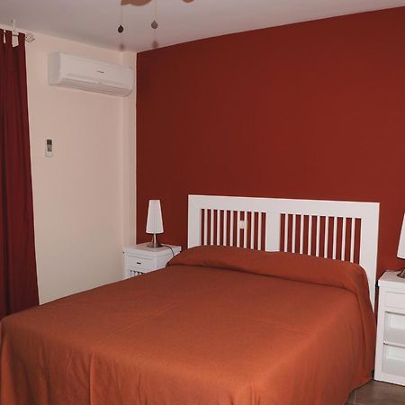 Edificio Reyes Apartment La Adrada Luaran gambar
