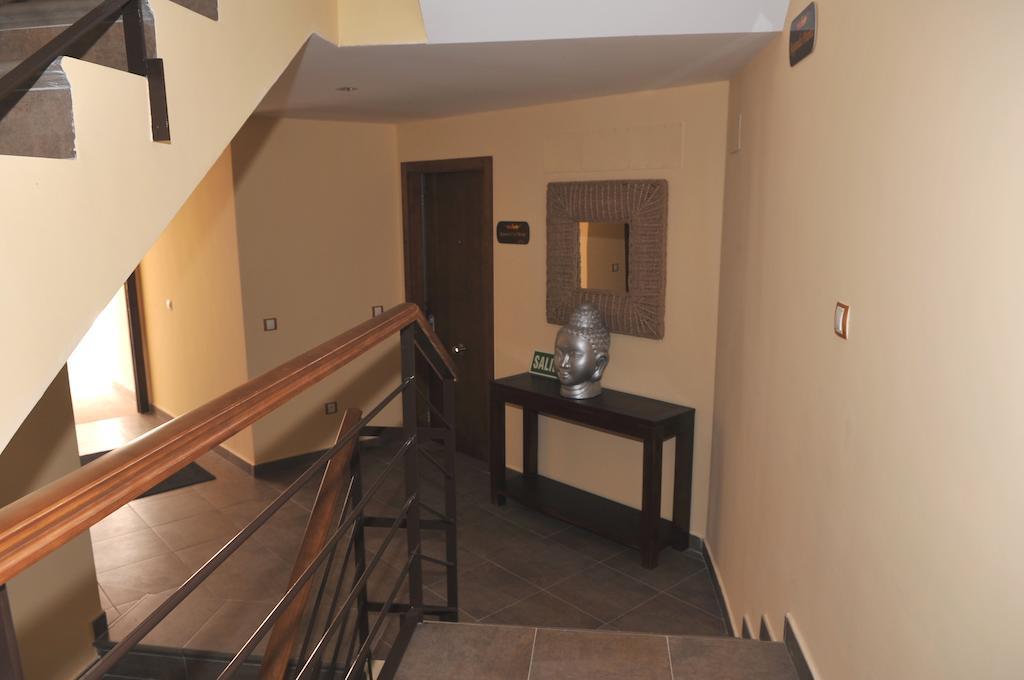 Edificio Reyes Apartment La Adrada Luaran gambar
